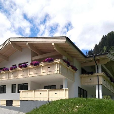 ניוסטיפט אים סטובאיטל Apartments Alpenpanorama, Neustift מראה חיצוני תמונה