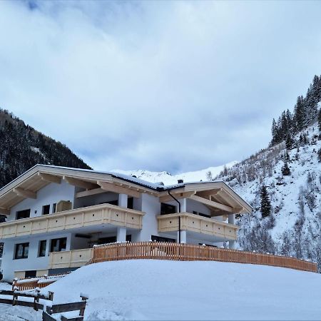 ניוסטיפט אים סטובאיטל Apartments Alpenpanorama, Neustift מראה חיצוני תמונה