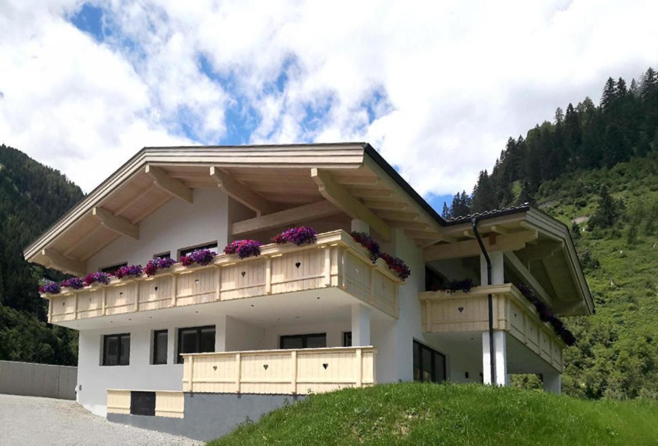 ניוסטיפט אים סטובאיטל Apartments Alpenpanorama, Neustift מראה חיצוני תמונה